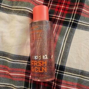 PINK Pop Jelly Fresh & Clean body mist